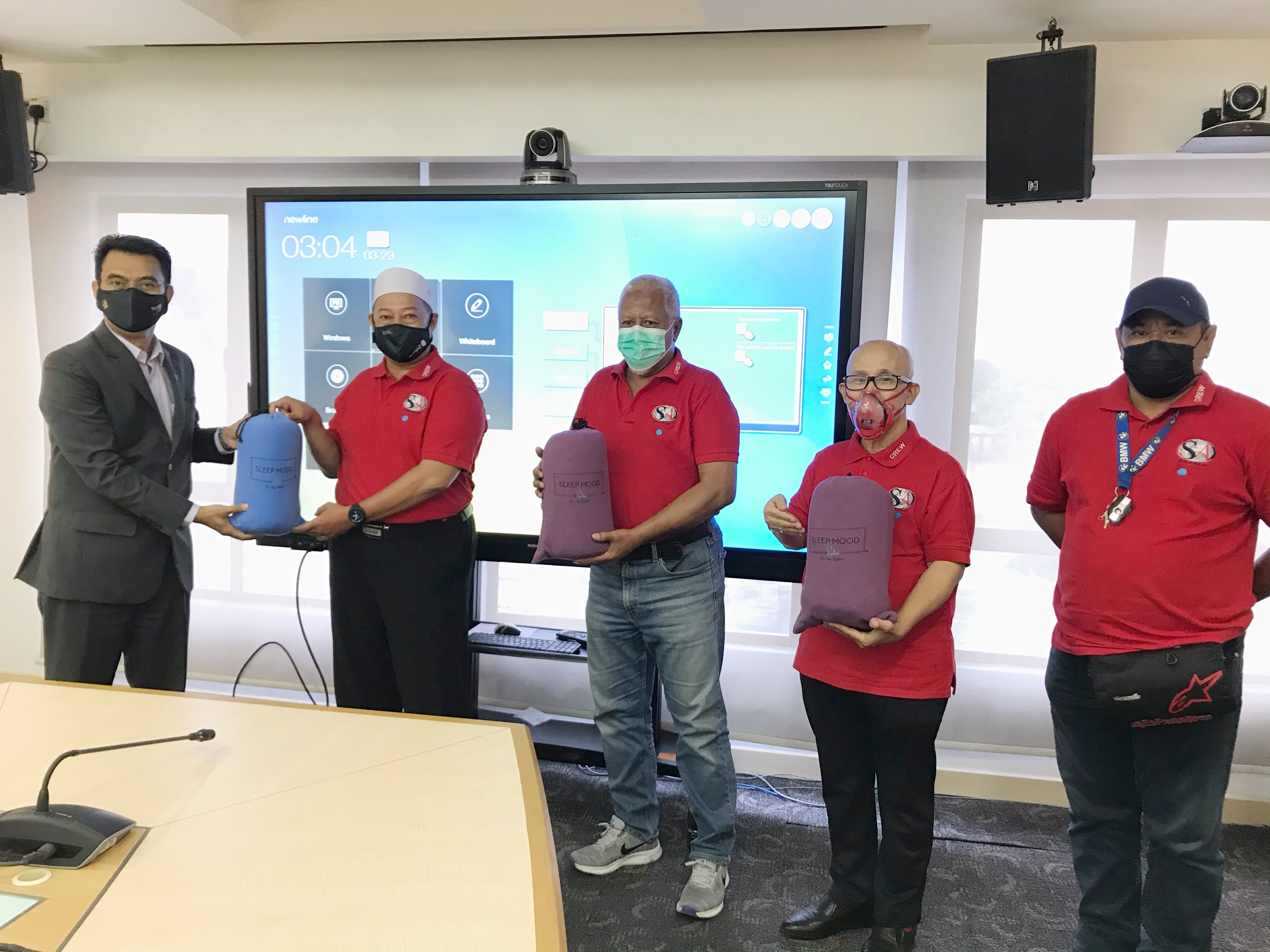 LZS terima 200 selimut kalis api untuk pelajar asnaf