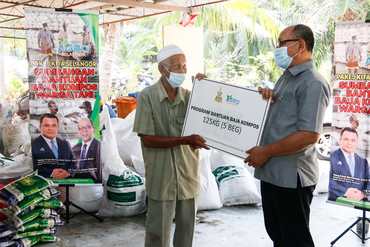 RM1 juta bantu 2,500 pesawah tingkat hasil padi