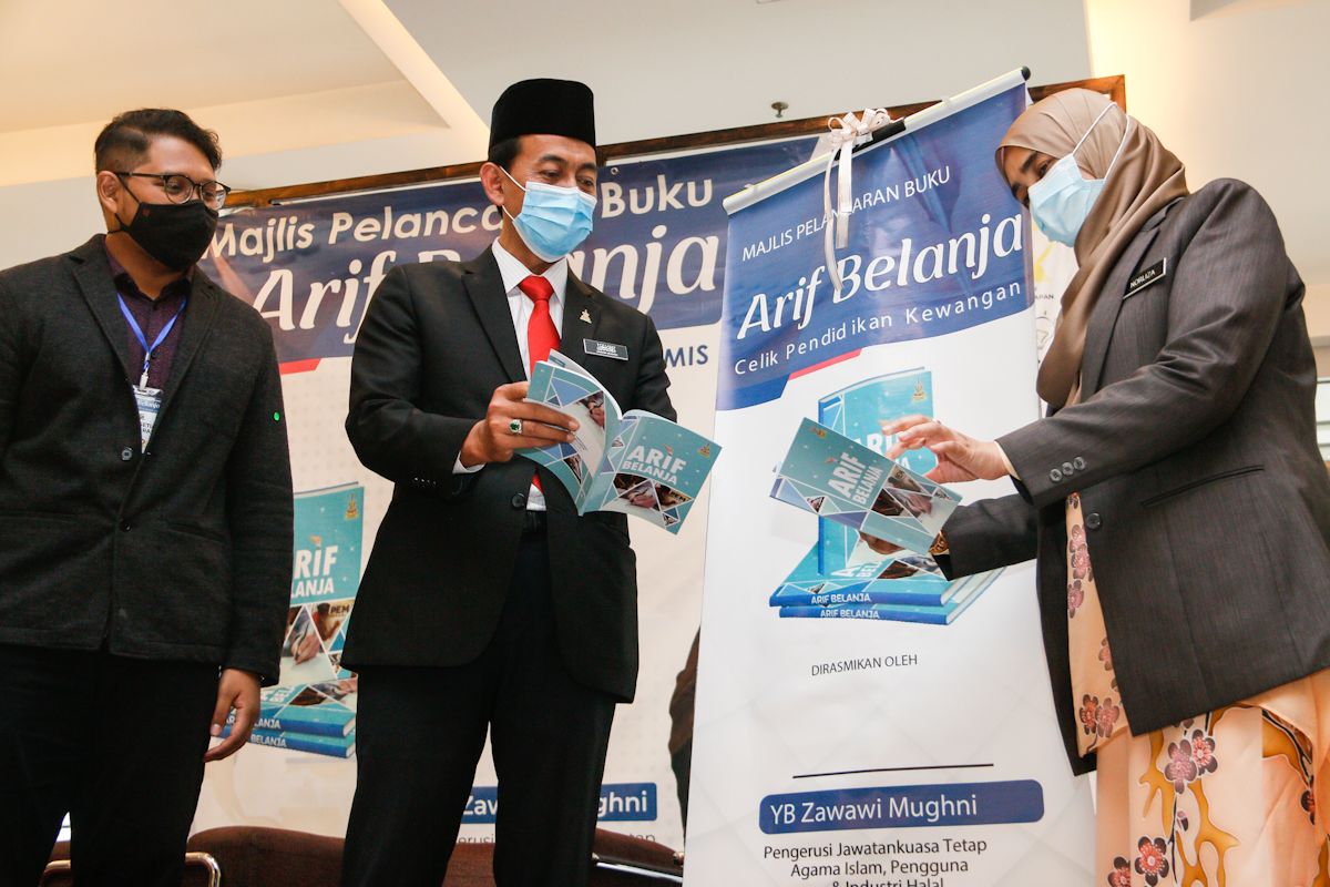 EXCO: Buku Arif Belanja diagih didik belia urus kewangan