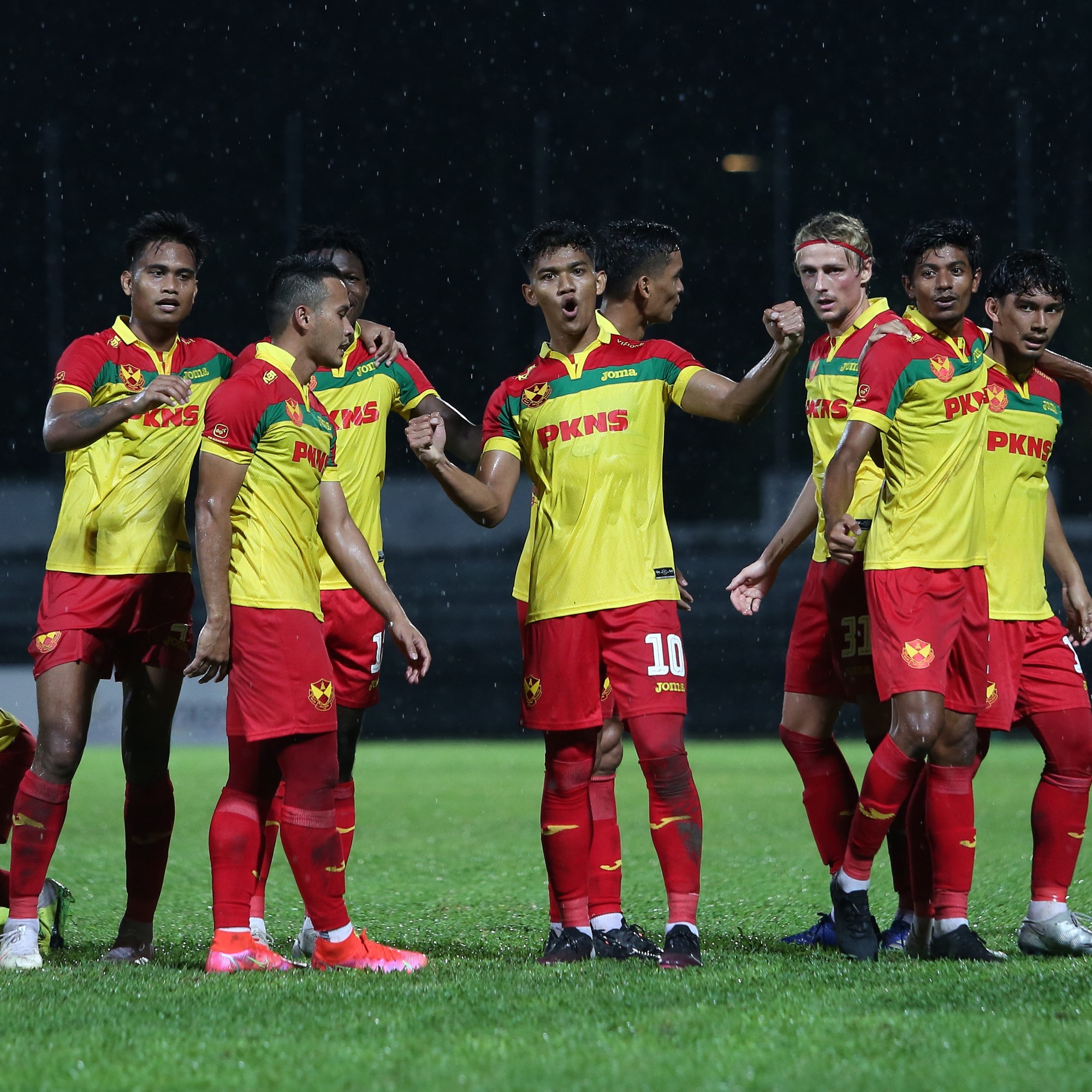 Oliver muncul wira Gergasi Merah, tumbangkan Sri Pahang FC 3-1