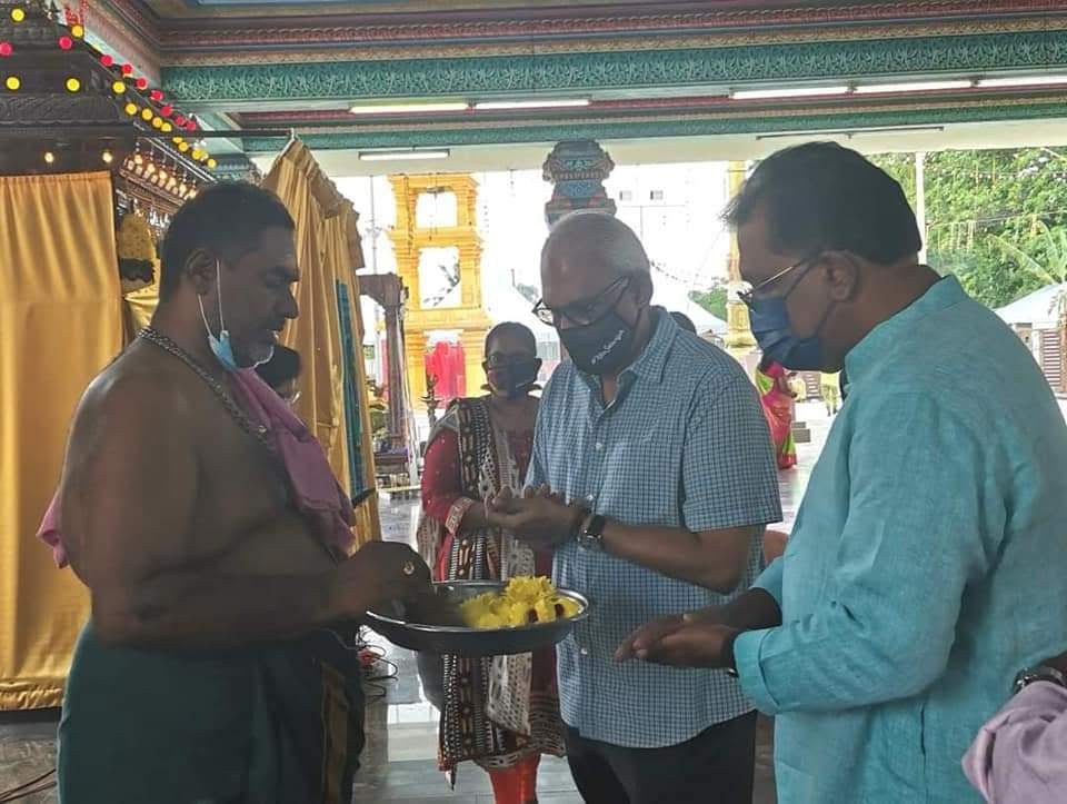 கோலக் கிள்ளான் பால சுப்பிரமணியர் ஆலயத்தில் சித்ரா பௌர்ணமி திருவிழா  – குணராஜ்-சார்ல்ஸ் சந்தியாகோ வருகை