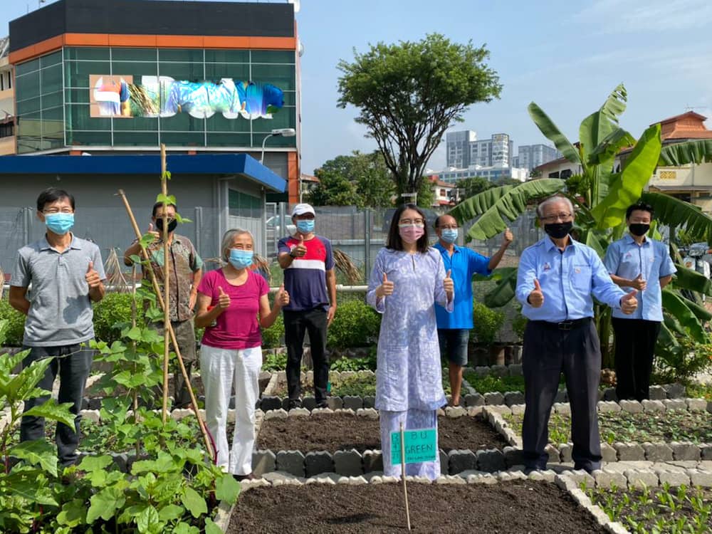 Projek kebun komuniti makin popular di Bandar Utama sejak PKP