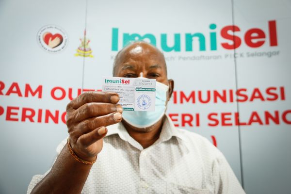 Bridging digital divide, ImuniSel to help Selangor people sign-up for Covid-19 vaccine