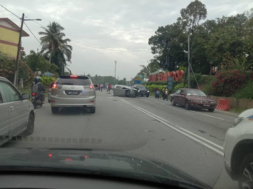 Pemandu lori maut kemalangan di Sungai Choh