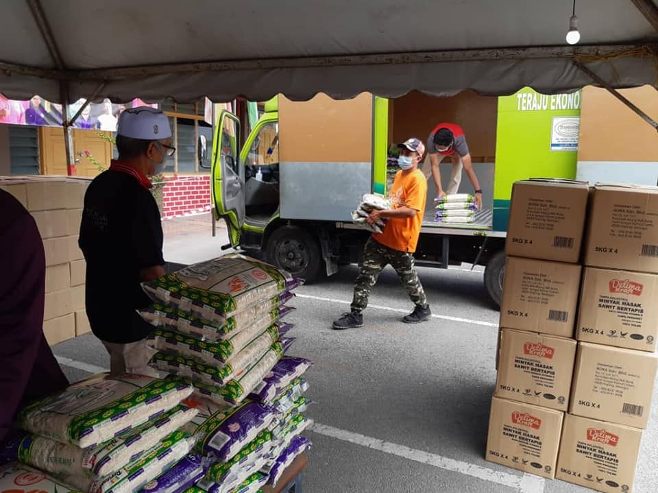 Mais bantu 310 asnaf, fakir sekitar Gombak, Kuala Selangor