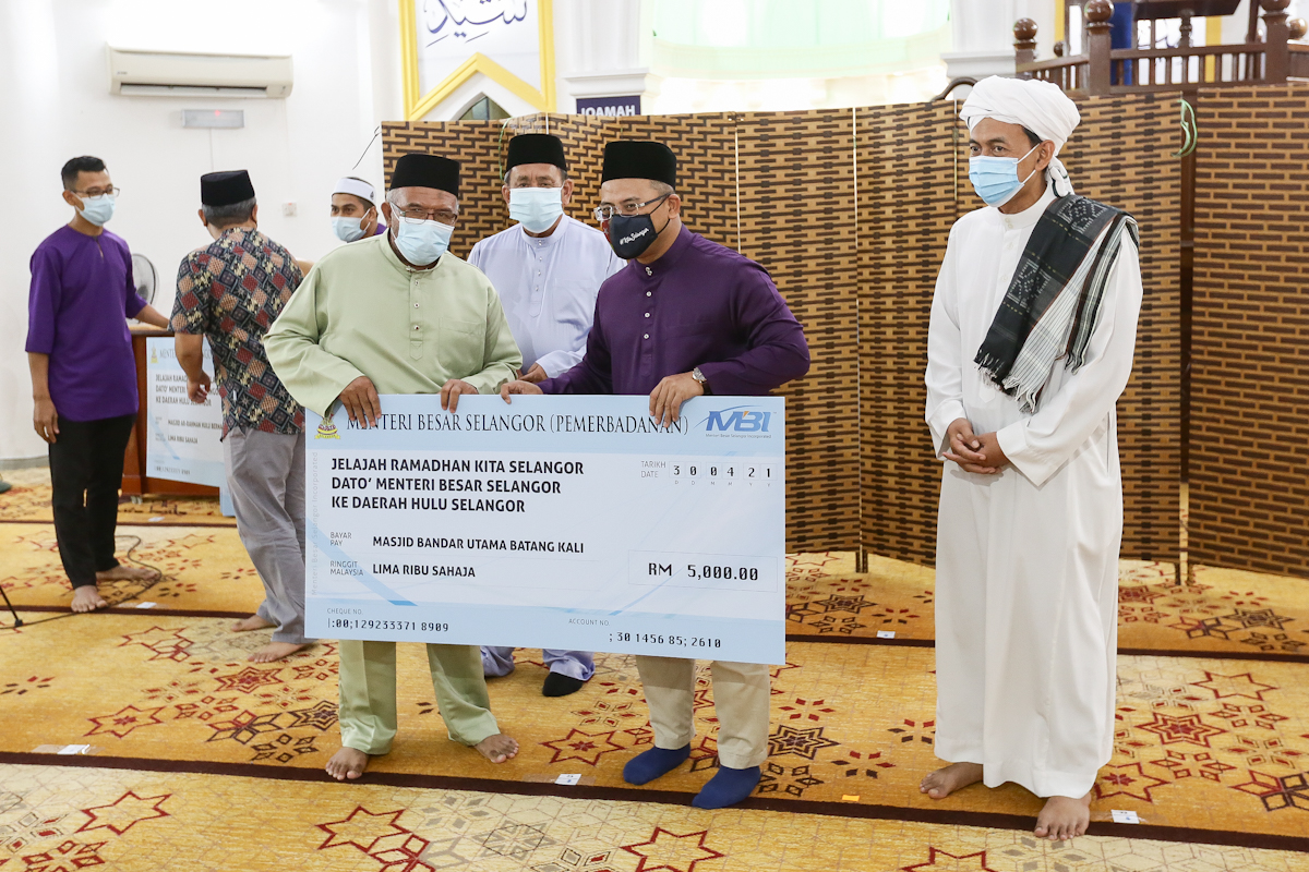 Kerajaan Negeri selesai agih bantuan kepada masjid di tujuh daerah