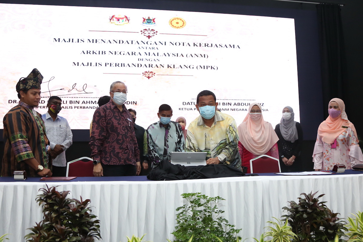 MPK pelawa niaga secara dalam talian guna Klang i Plaza