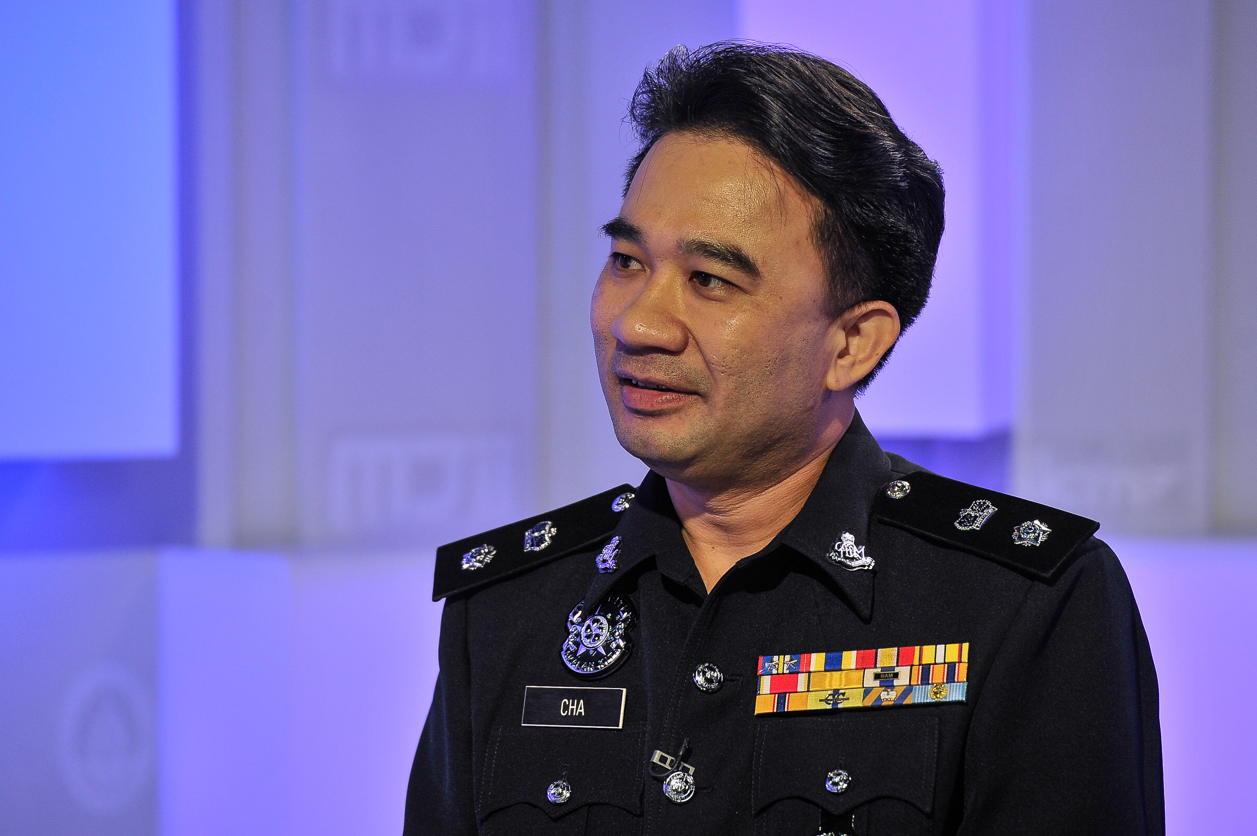 Minuman keras bernilai lebih RM200,000 dirampas, dua lelaki ditahan