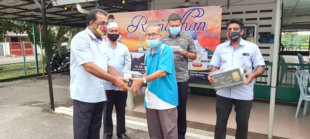 500 asnaf sekitar Sentosa dapat bantuan Ramadan