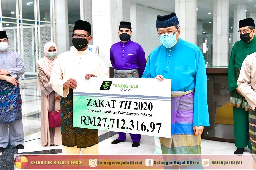 Sultan berkenan terima zakat niaga RM37.44 juta