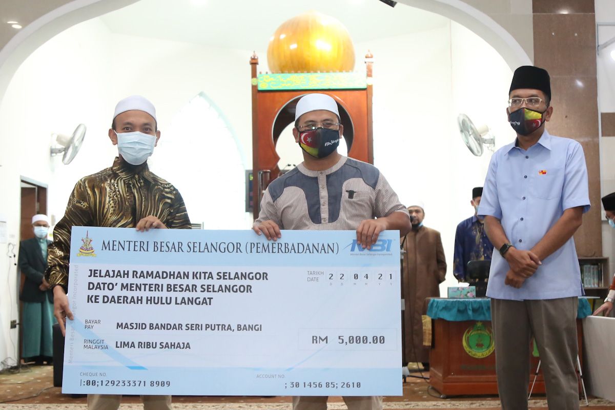 MB: Bantuan RM220,000 kepada 44 masjid di Hulu Langat