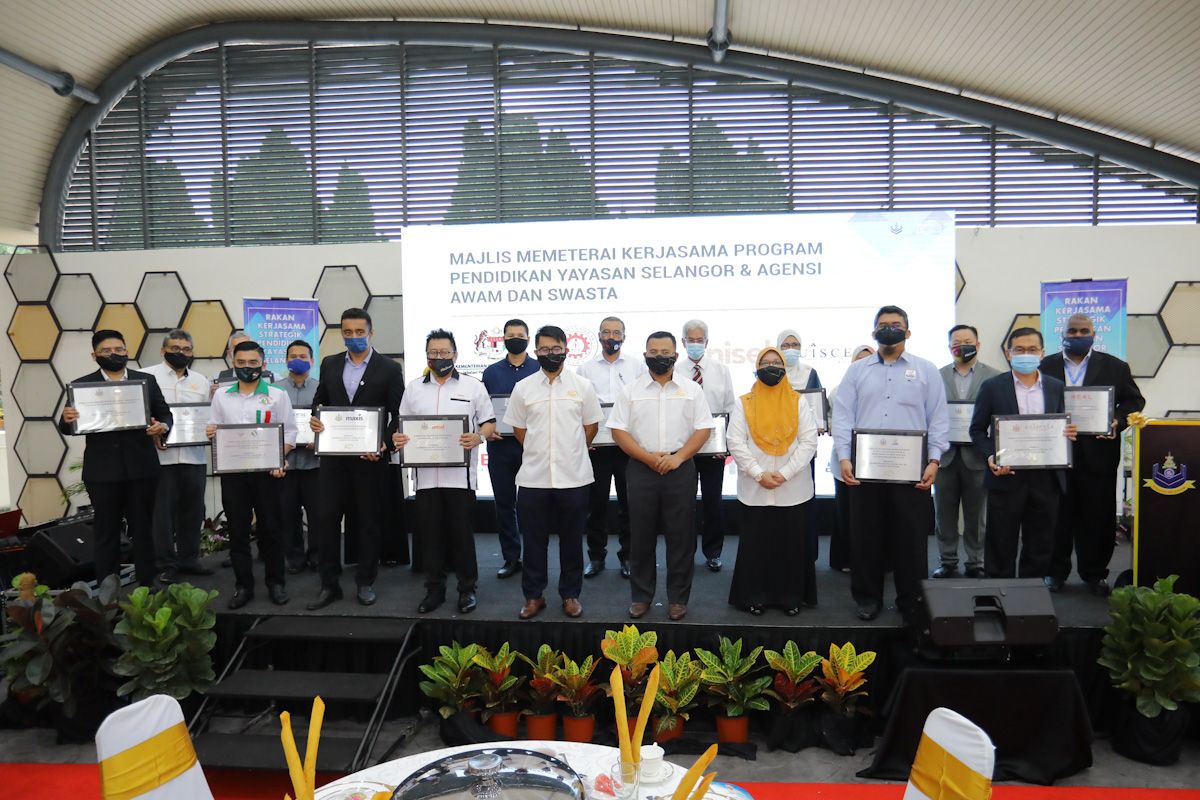 சிலாங்கூர் டியூட்டர் கல்வித் திட்டத்தை தொடர  மாநில அரசு தயார்-மந்திரி புசார் தகவல்