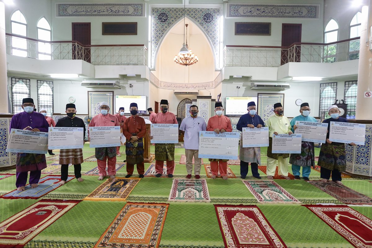 Selangor sedia kaji kadar elaun nazir masjid