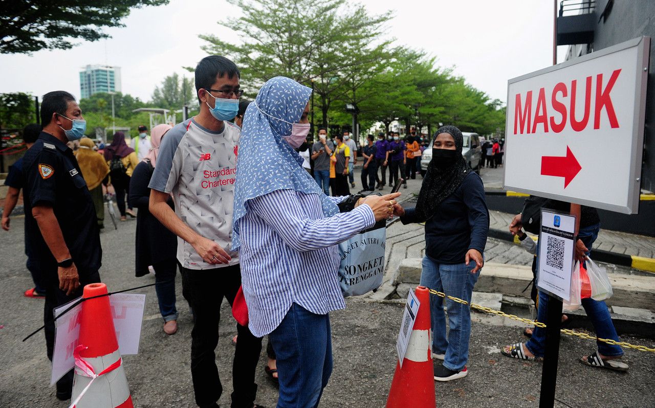 எஸ்.ஒ.பி. விதிமுறையை மீறும் அரசியல்வாதிகள், பிரமுகர்களுக்கு குற்றப்பதிவு- போலீசாருக்கு உத்தரவு