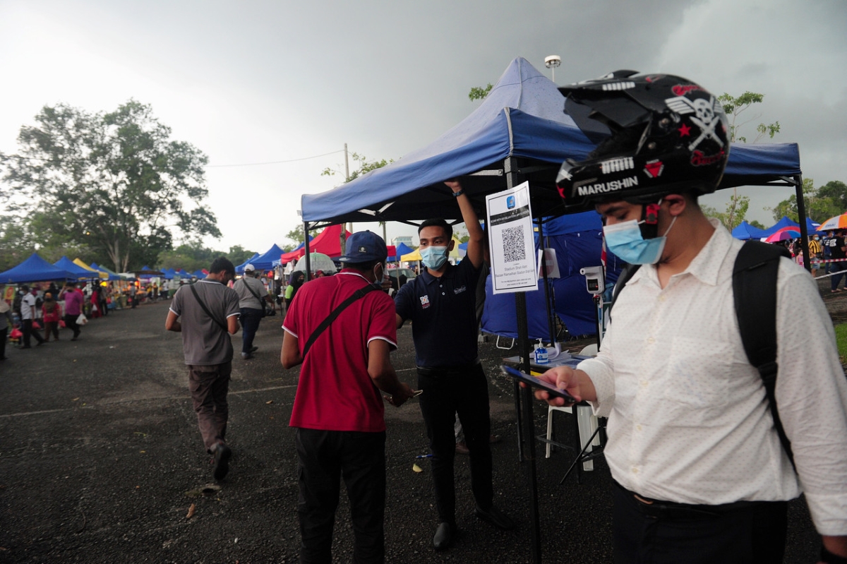 Premise owners urged to check visitors' Covid-19 risk status