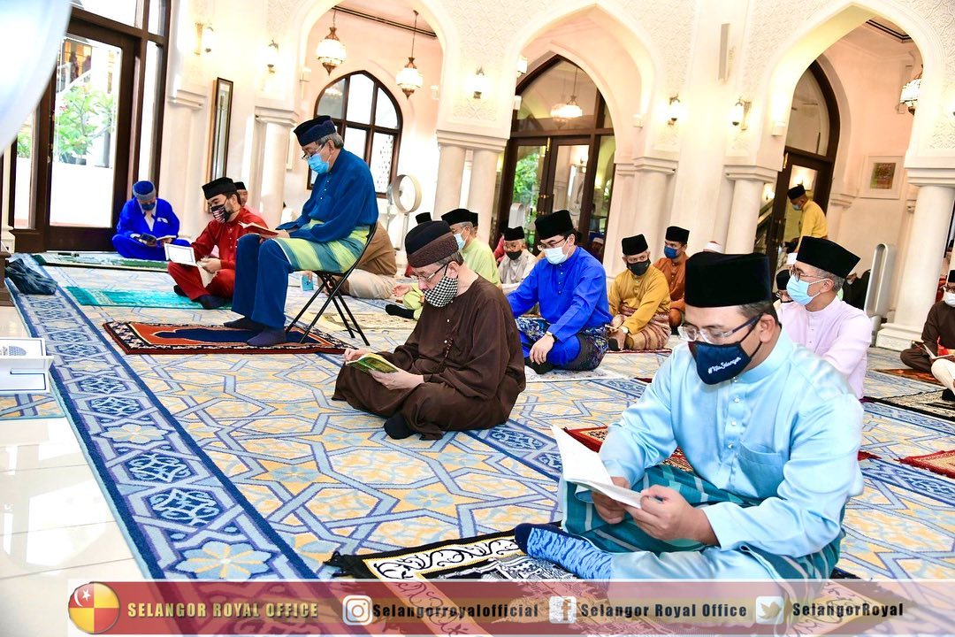 Sultan berangkat ke majlis baca Yasin, buka puasa di Istana Alam Shah