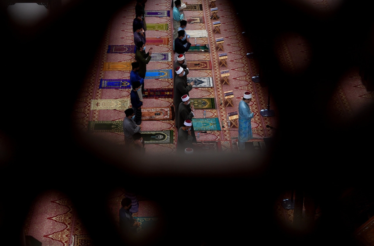 Muftis agree to tighten mosque SOP to prevent new clusters — Minister
