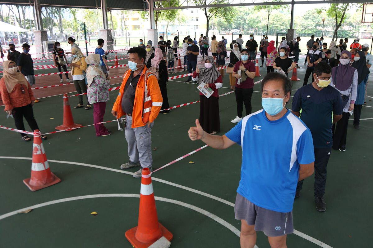 Pekerja LRT 3 sertai Saringan Komuniti, risau jadi ‘pembawa senyap’ virus