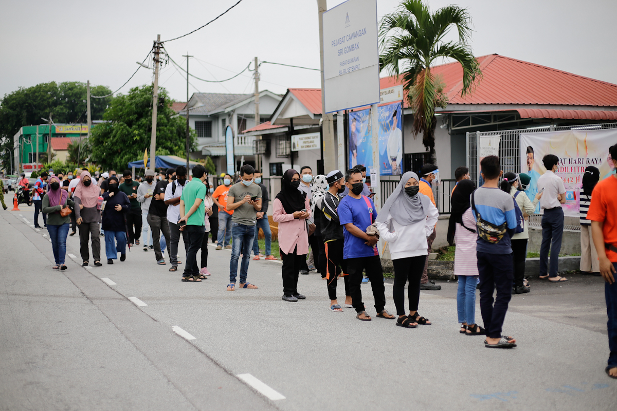 DUN Gombak Setia sedia dua bugi angkut peserta saringan