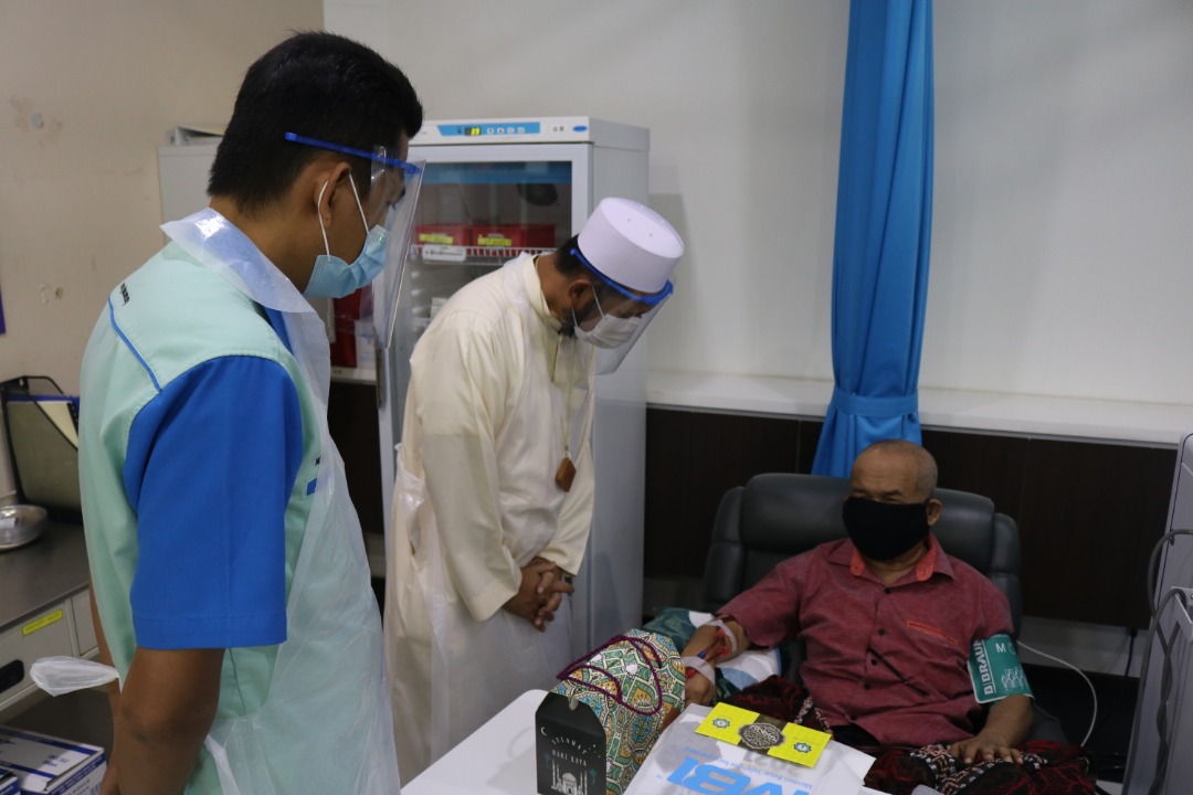 Yide sumbang kuih, duit raya untuk 268 pesakit dialisis