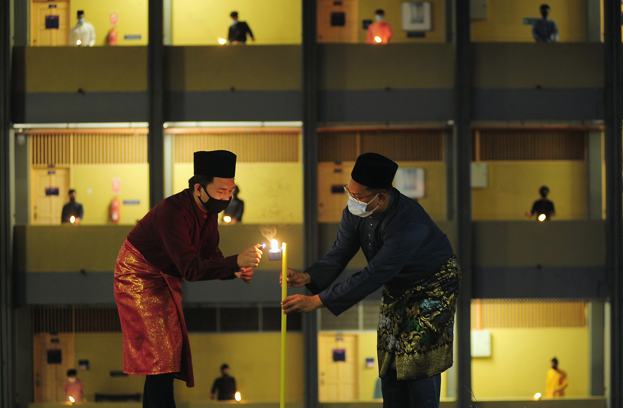 Special Aidilfitri aid of RM500 for civil servants, RM250 for pensioners — PM