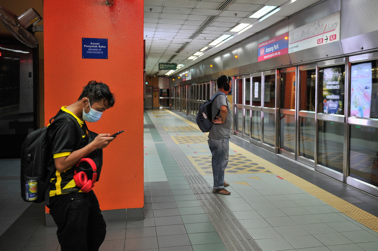 LRT laluan Kelana Jaya masih beroperasi satu landasan