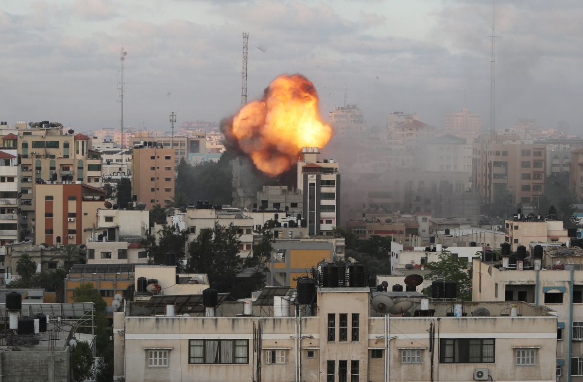 Fifteen killed in Israeli airstrike on school sheltering displaced people in Gaza