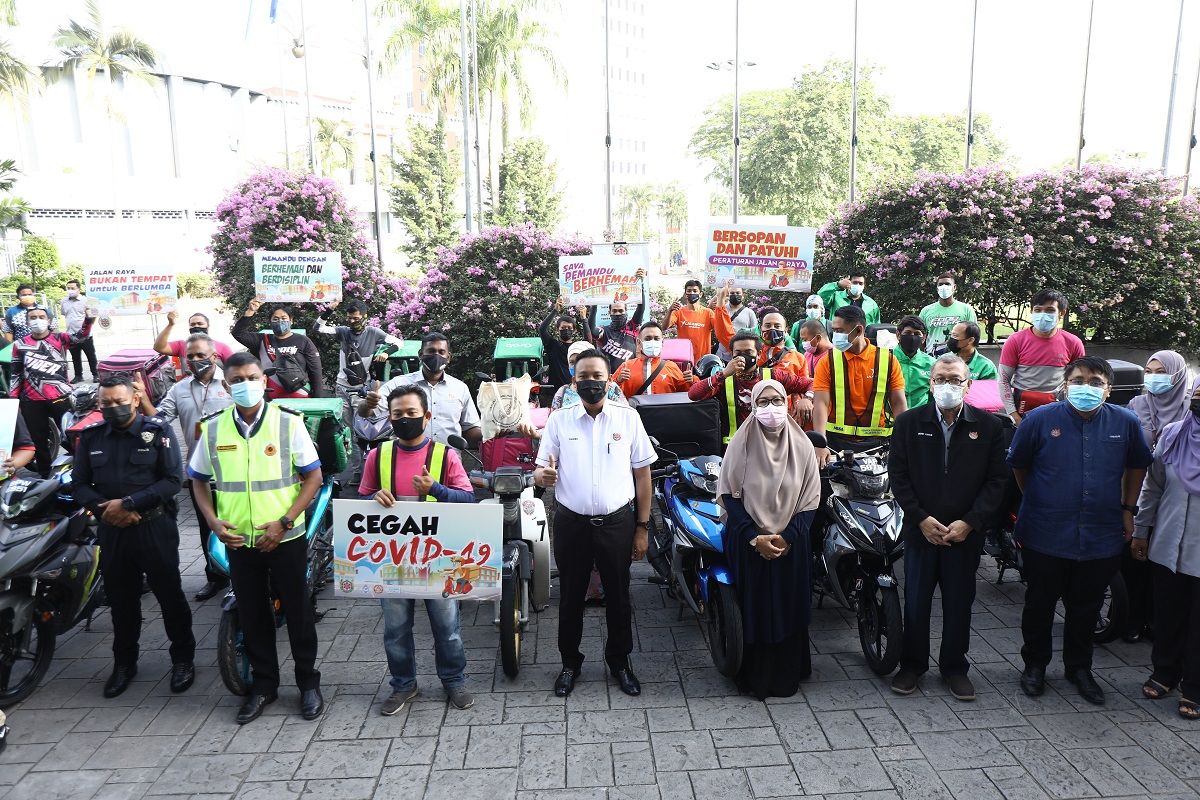 MBSA edar 300 jaket keselamatan, didik amalan berhemah