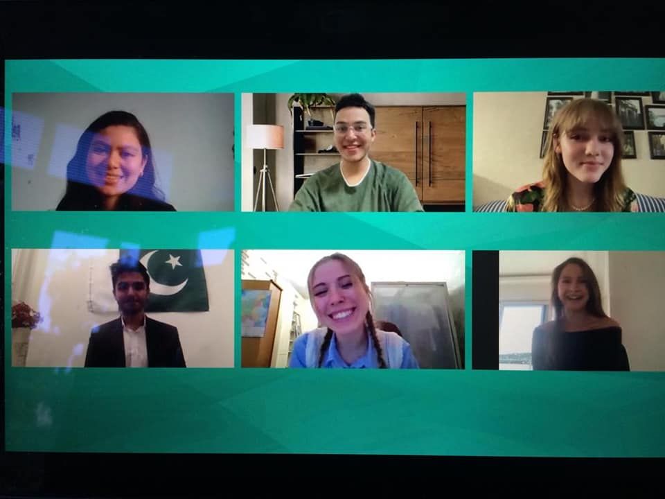 Pelajar Malaysia juara pertandingan pidato umum dunia