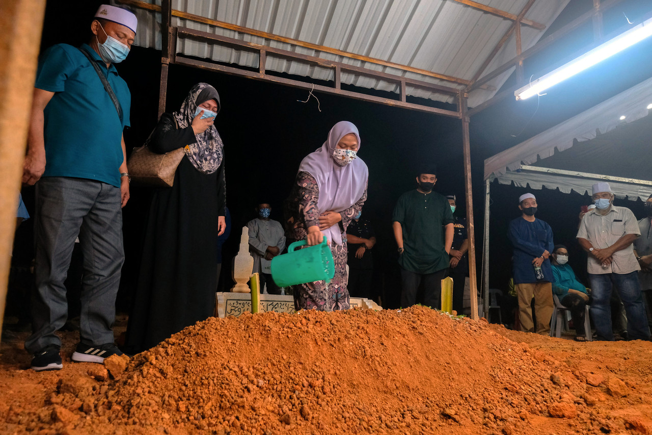 Jenazah atlet memanah selamat dikebumi awal pagi ini