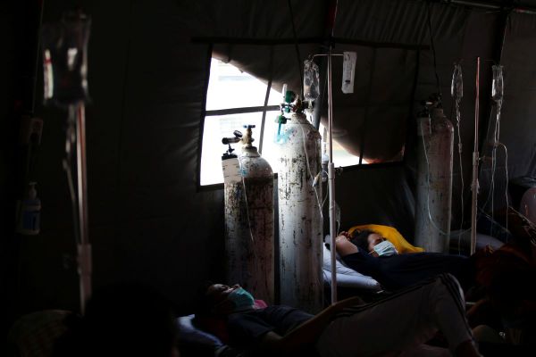 Emergency tents erected outside Jakarta hospitals as virus cases surge