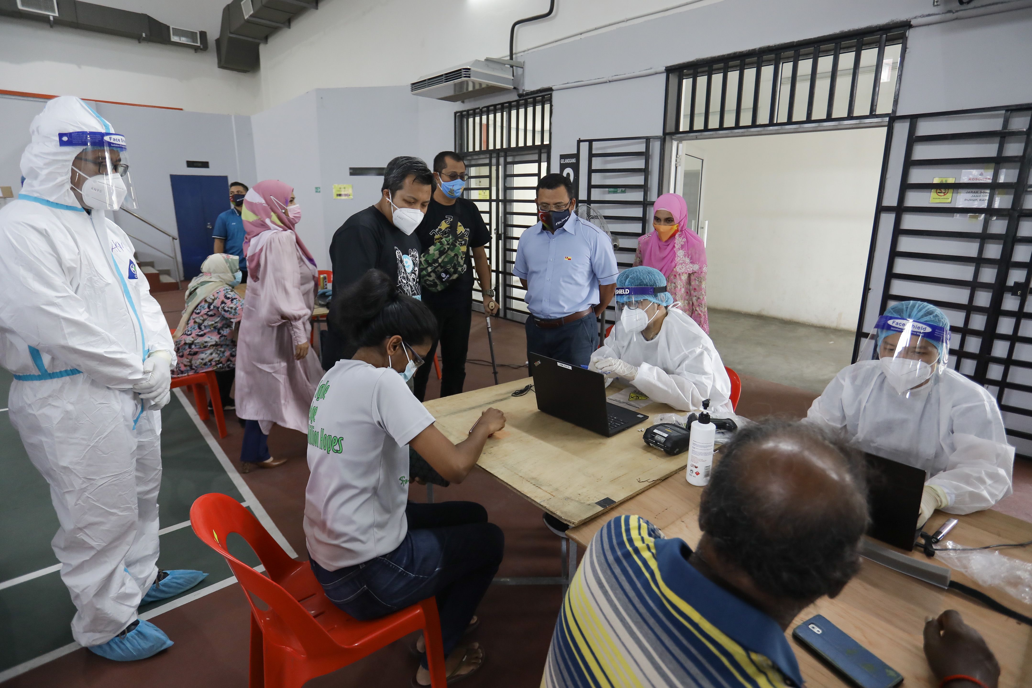 இலவச கோவிட்-19 பரிசோதனை இயக்கத்தில் 81,000 பேர் பங்கேற்பு- 3,000 பேருக்கு நோய்த் தொற்று உறுதி