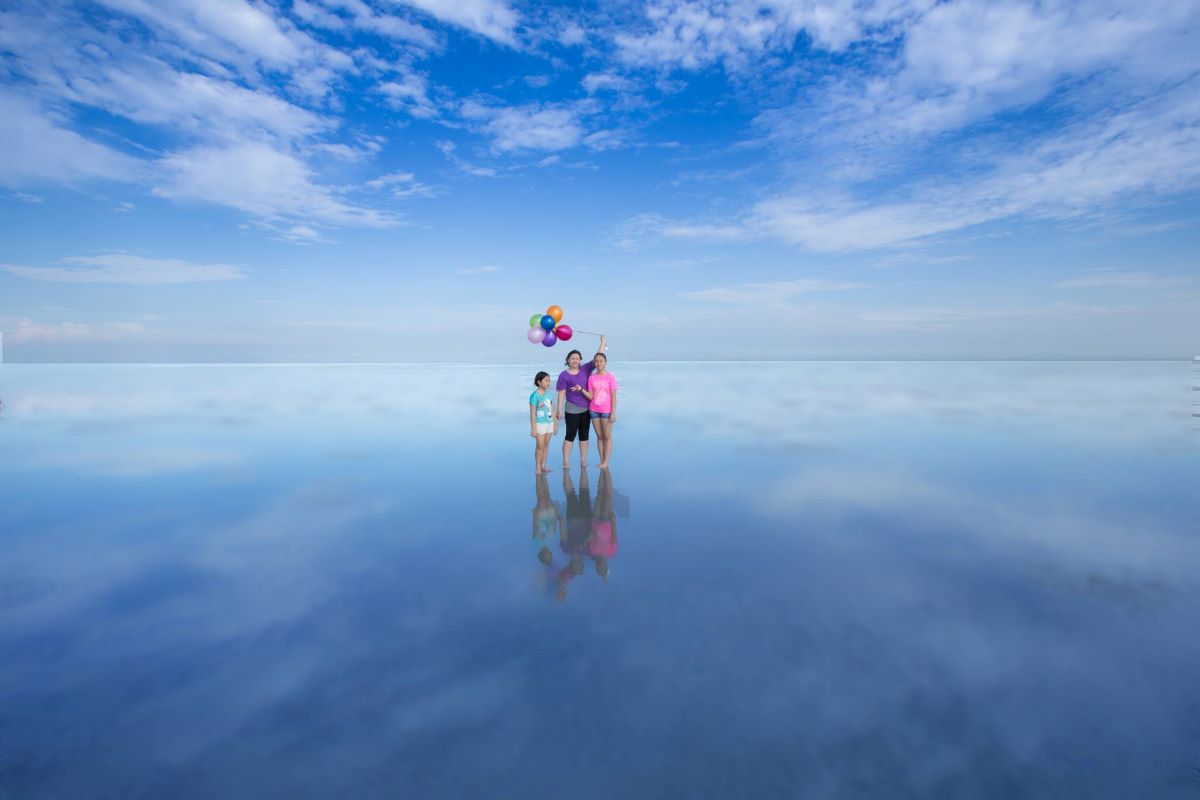 Ease travel restrictions for fully vaccinated individuals to help tourism industry