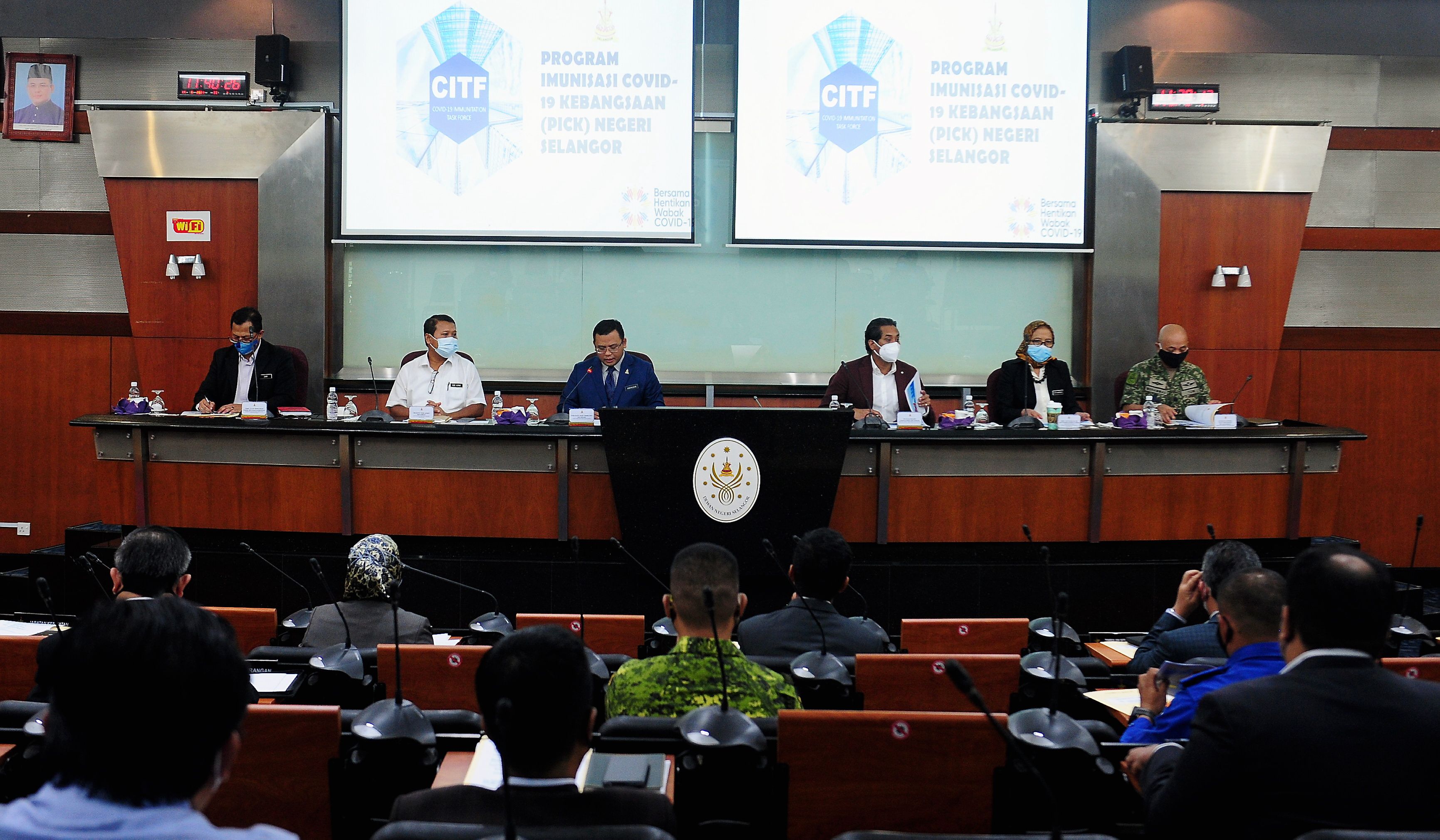 凯里：中央与州政府合作  雪州80%成人料至9月已接种