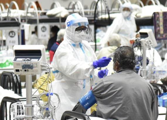 冠病确诊较前一周增0.4% 低风险病床使用率激增200%