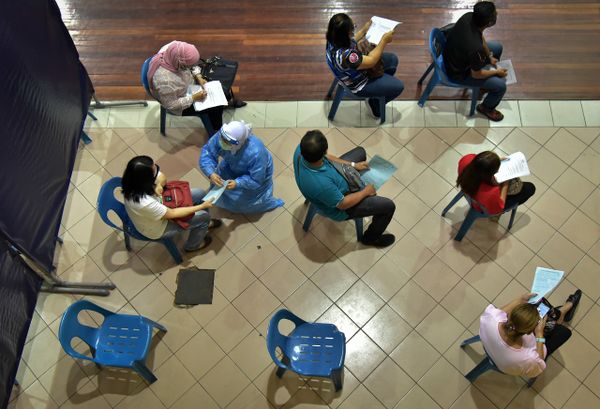 向雪州购疫苗为员工接种 雇主禁向员工收费或扣薪