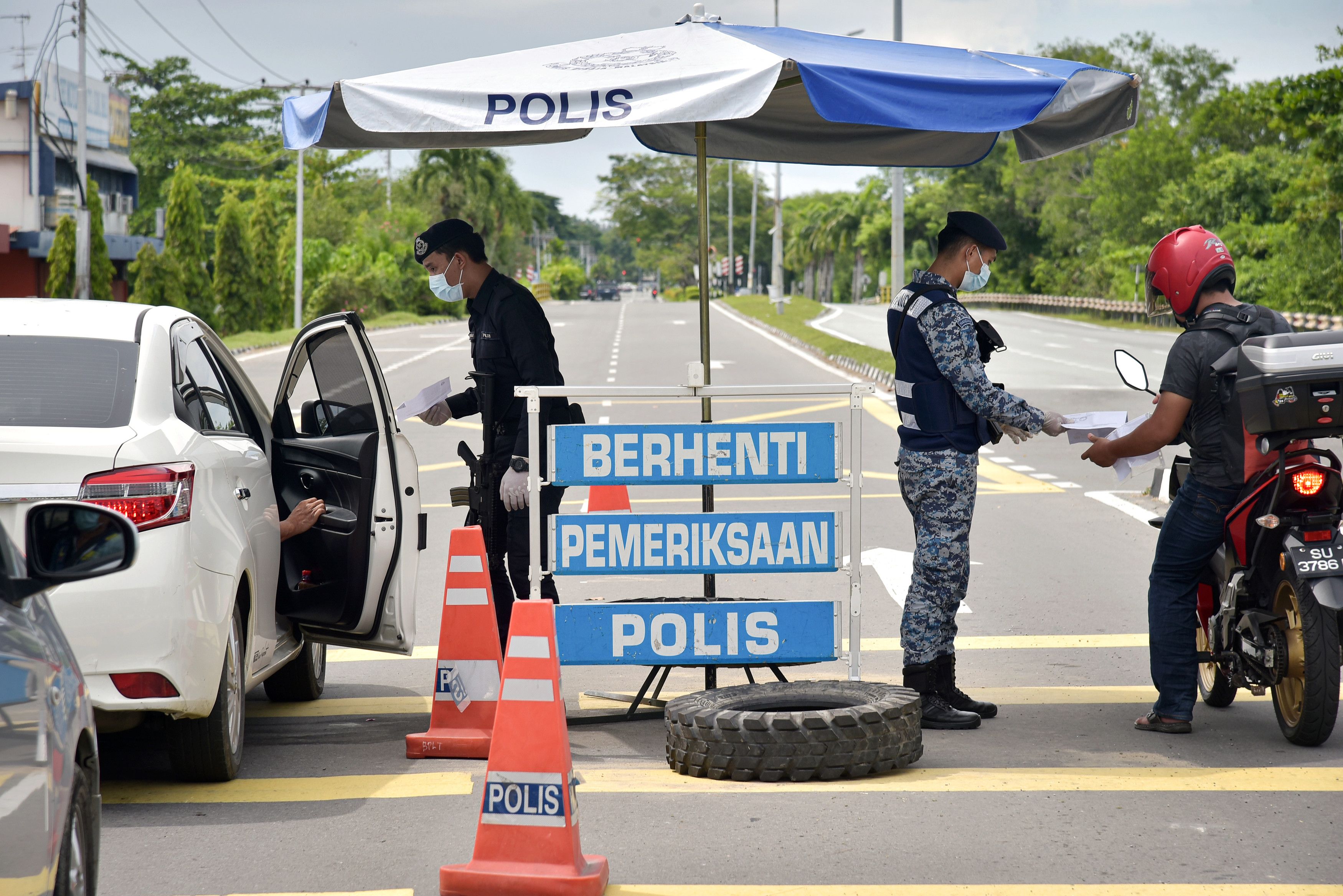 首相：10日起生效  完成接种者允跨州县探近亲