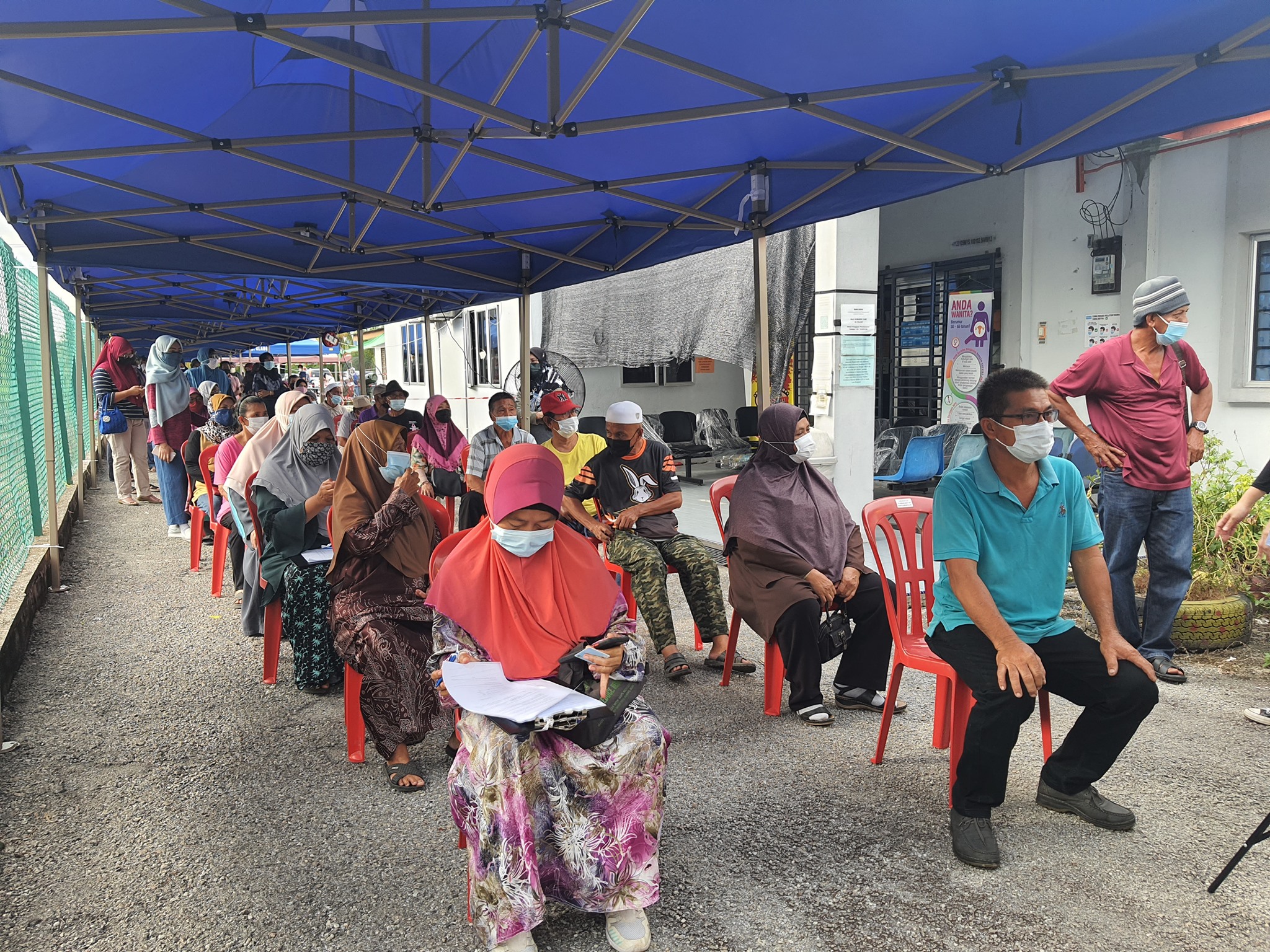 Klinik kesihatan beroperasi lepas waktu pejabat, atasi kesesakan di hospital 