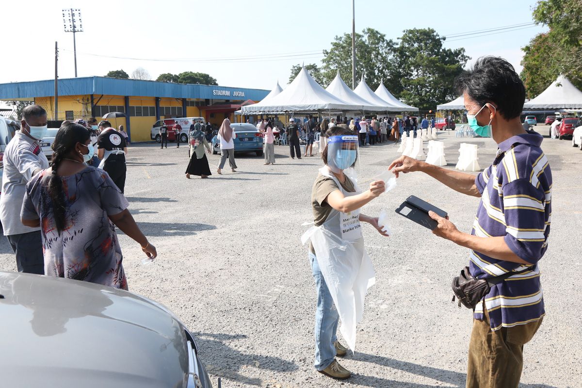 Wakil rakyat jadi sukarelawan di beberapa lokasi Saringan Komuniti