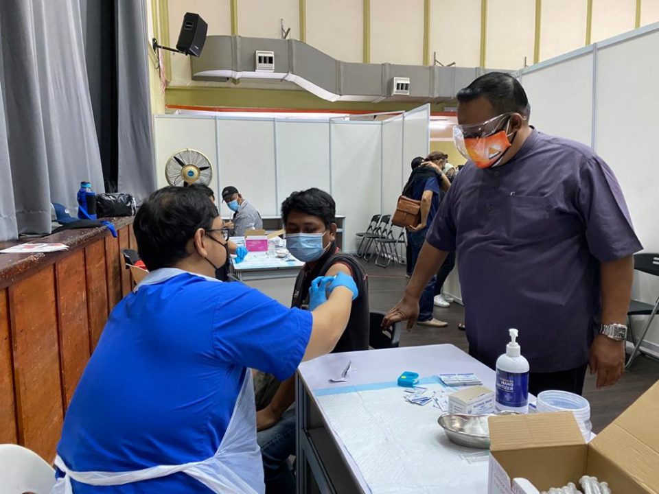 2,600 residents in Taman Templer to receive first dose, focus on elderly group