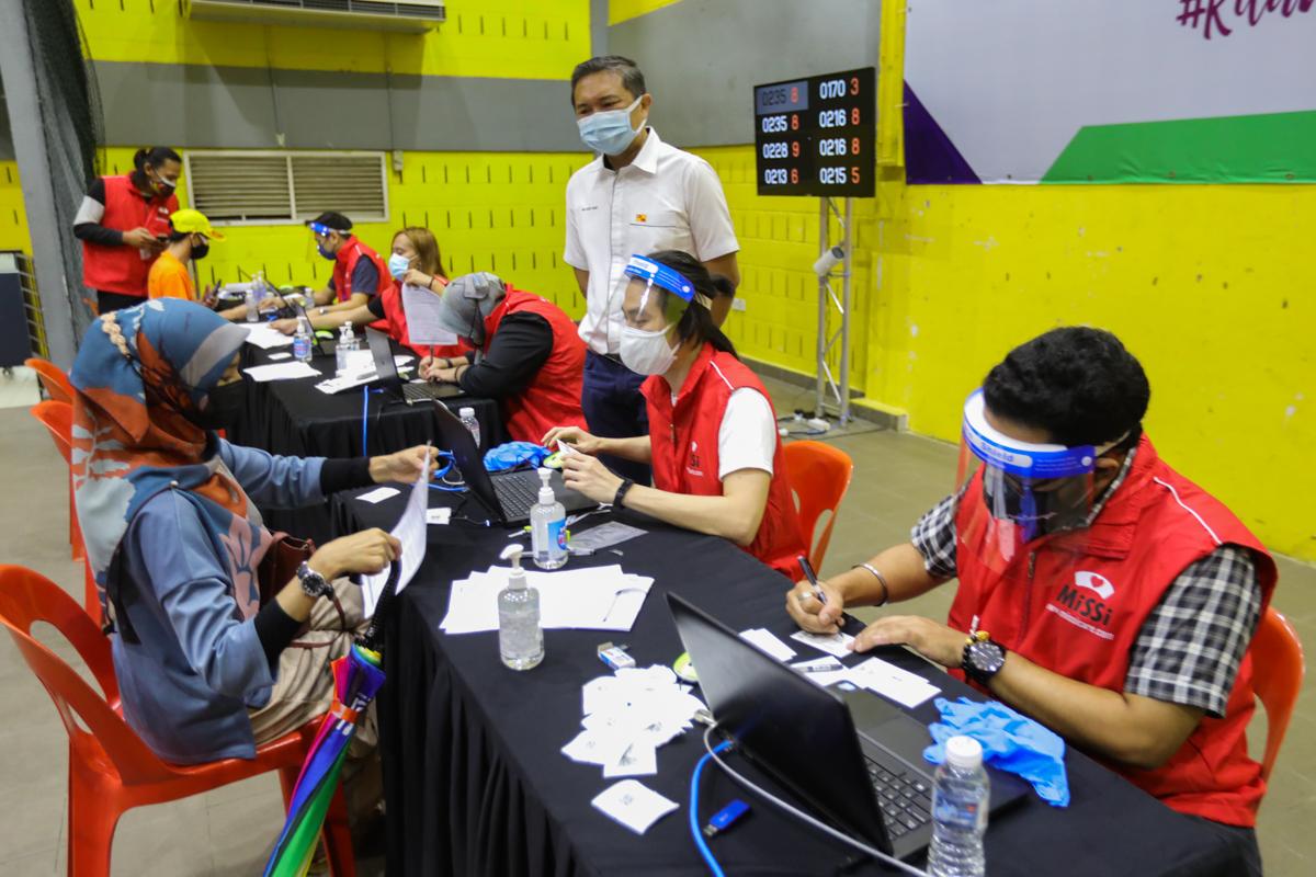 Puchong Indah vaccination centre able to deliver 1,500 doses daily