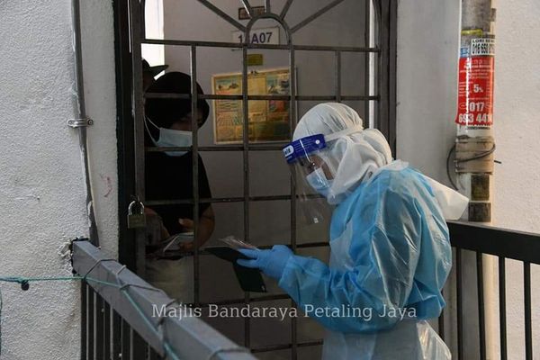 灵市达迈公寓加强管制 985人染疫确诊率达48%