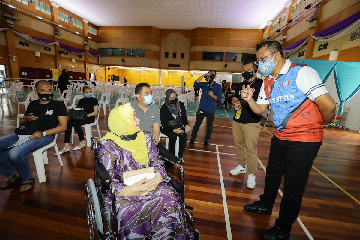 2,000 penduduk Seri Setia daftar untuk vaksin Selangor