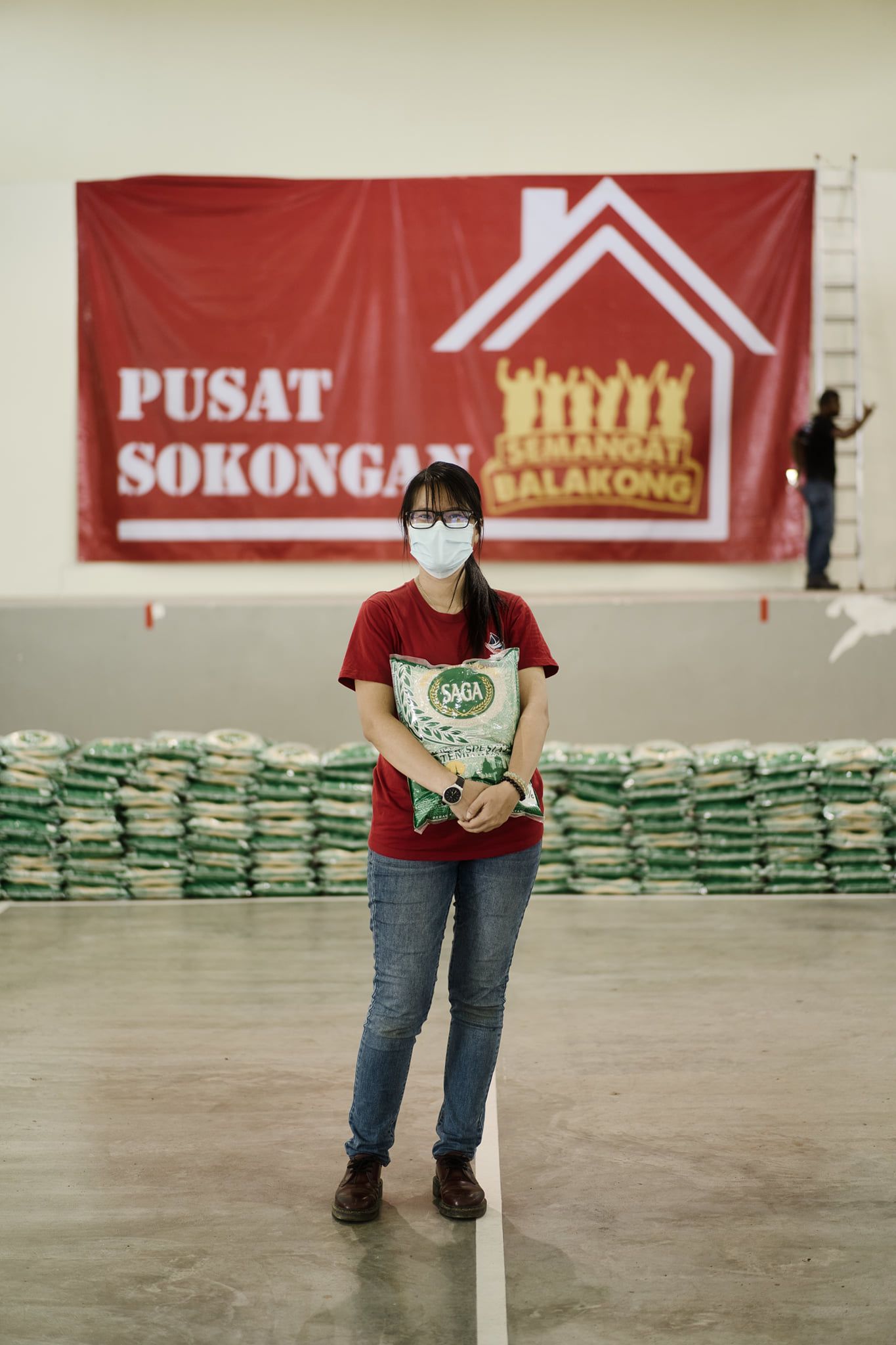 无拉港支援中心启用 王诗棋：系统化协调物资与配送