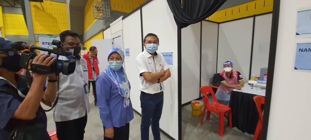 雪政府积极应对疫情  黄思汉:下月派6万自筛盒.计划增第3剂疫苗