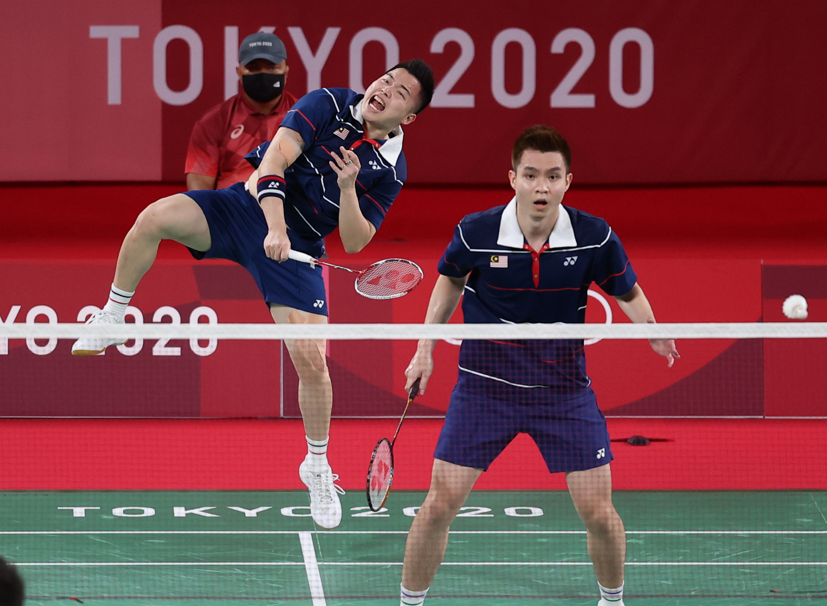 Kejutkan pasangan Indonesia, Aaron Chia-Wooi Yik ke separuh akhir