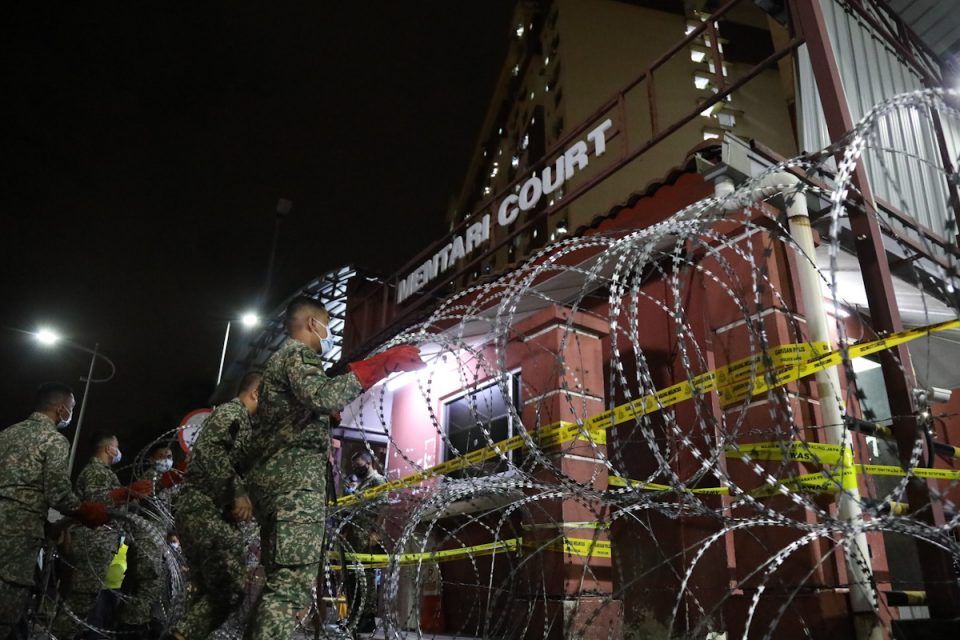 孟达里公寓已宗成筛检.接种 昨晚提前一天解封