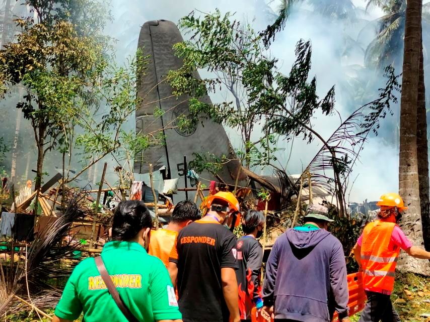 Philippines' plane crash kills 47, injures 49; probe ordered