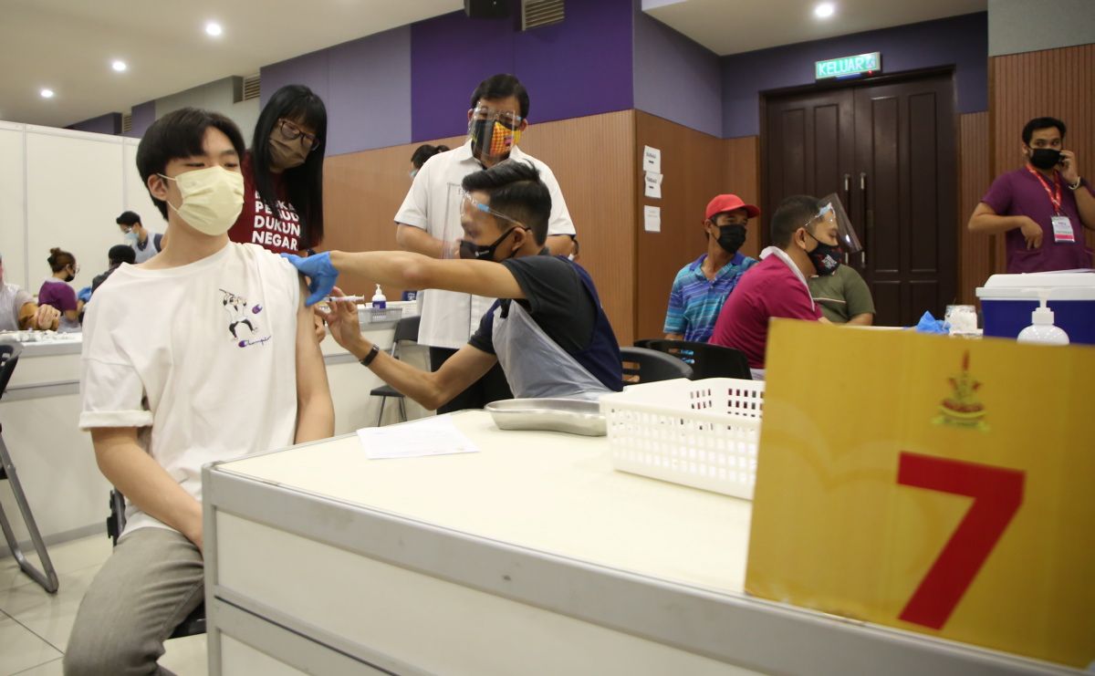 Ribuan penduduk Kajang termasuk pekerja asing dapat bantuan makanan