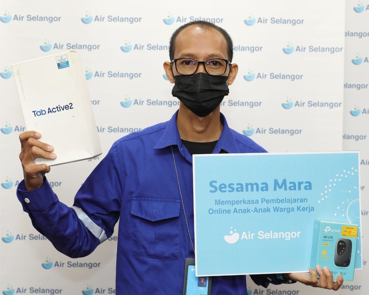 Air Selangor agih 104 peranti kepada anak warga kerja B40